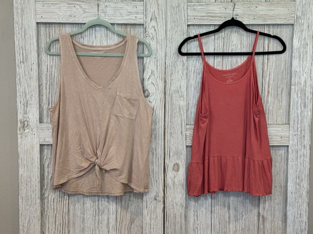 American Eagle Outfitters Women Tank Top Large Lot Of 2